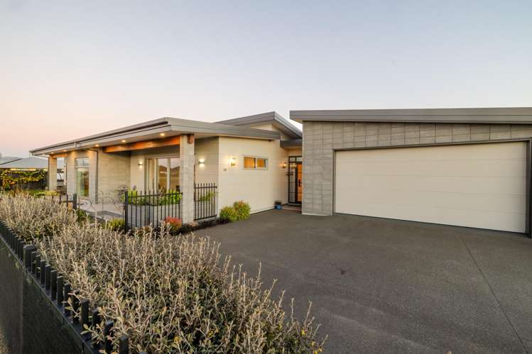 39 Blunden Road_0