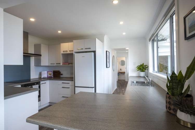 106b Seaview Road Westown_7