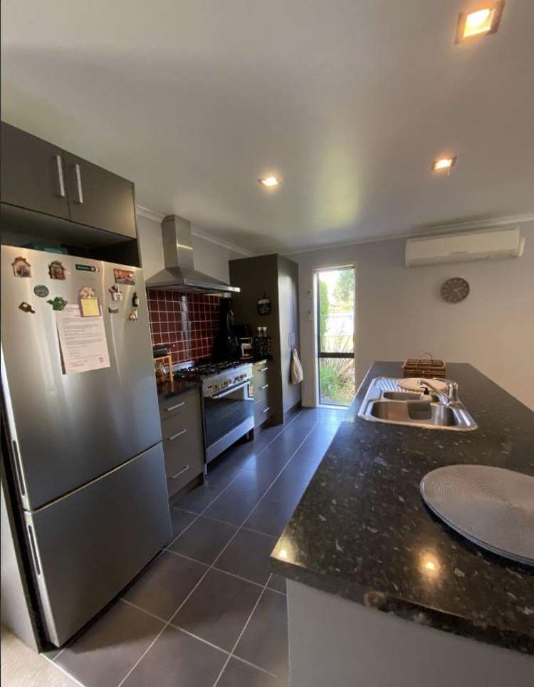 97 Carlyle Street 1093_2