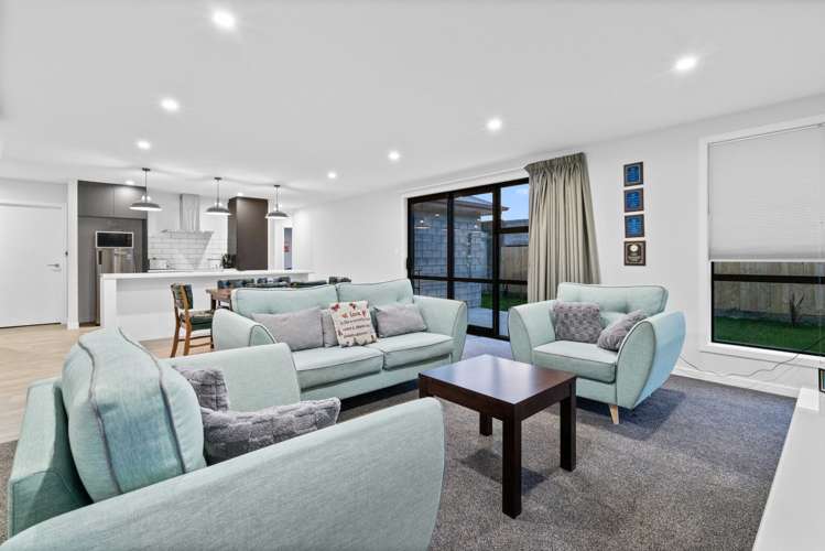 148 Derwent Crescent Glengarry_10