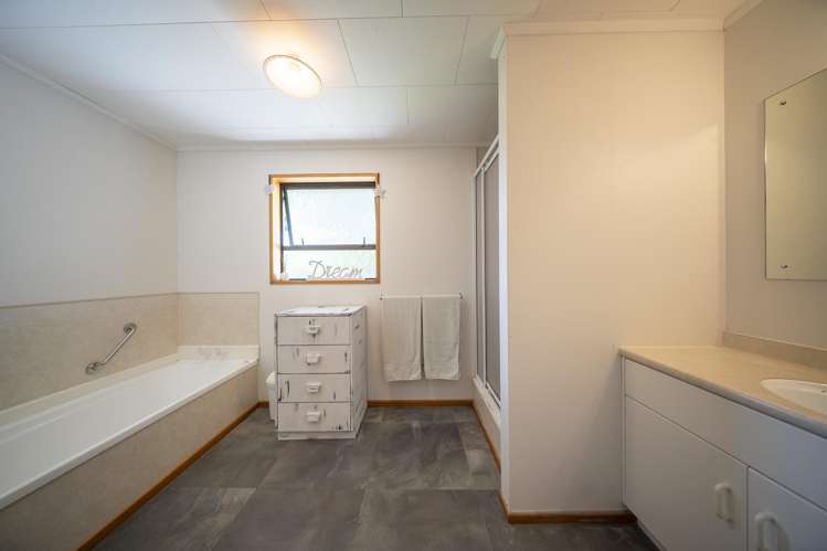 5 Cleddau Street Te Anau_14