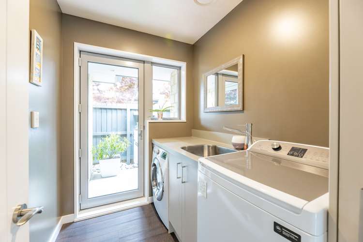 7 Higham Lane Harewood_19