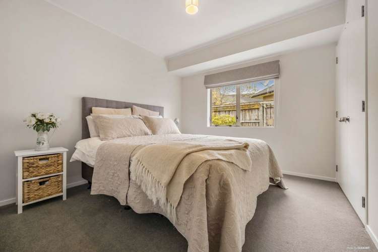 38 Earnslaw Crescent Clover Park_8