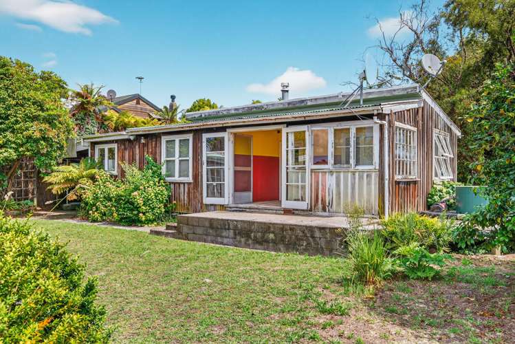 38 and 40 Oruatua Avenue_0