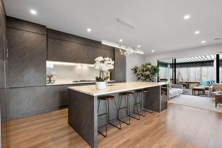 16 Endurance Rise Orewa_13