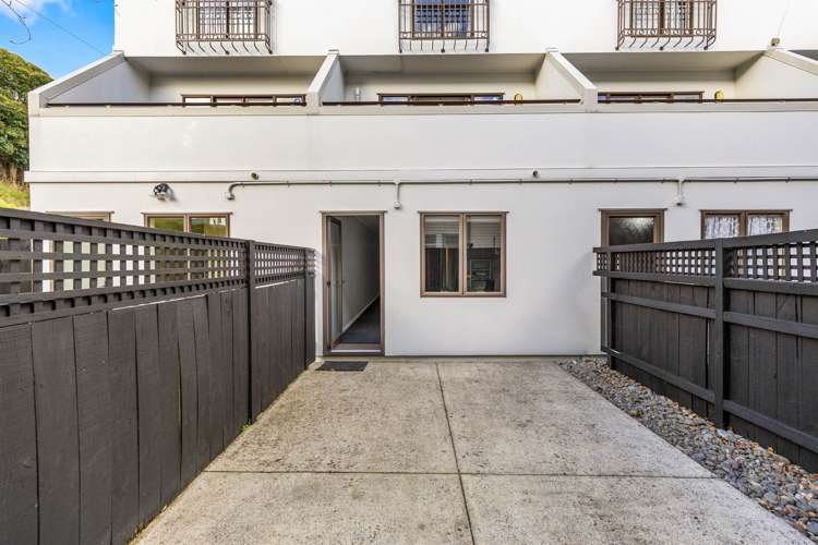 9/27 Rossmay Terrace Mt Eden_4