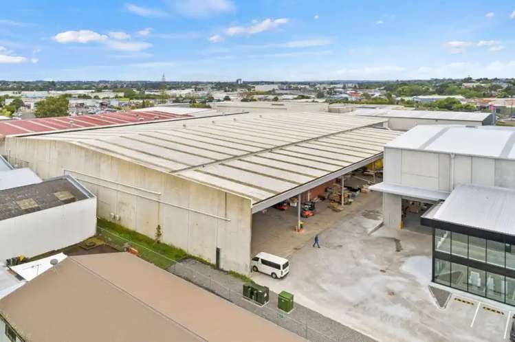 8 & 9-11 Aetna Place Henderson_13