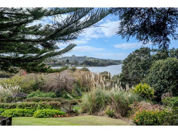 7 The Lookout Kerikeri_23