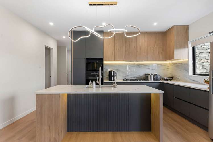 52 Malahide Drive Flat Bush_10