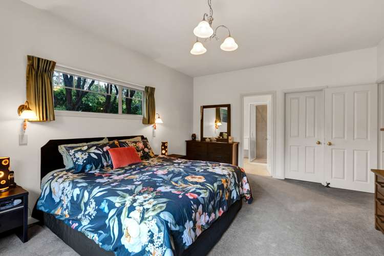 26 Shelter Grove Frankleigh Park_14