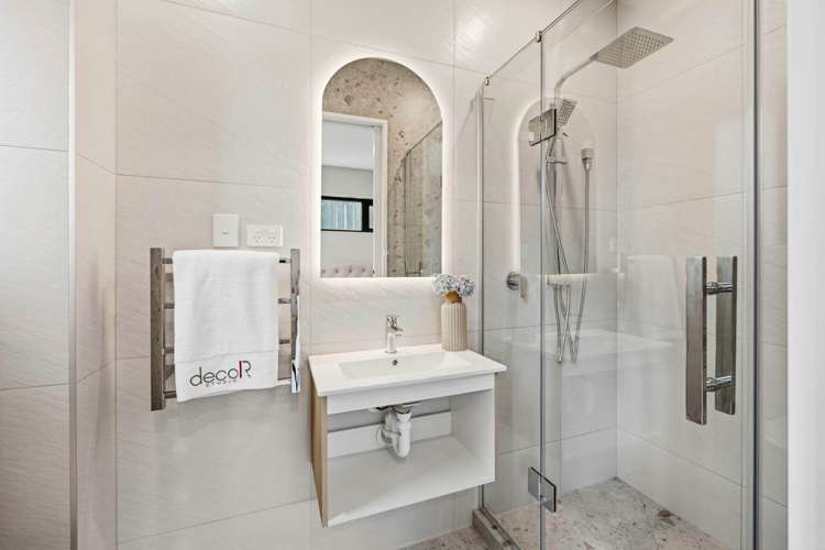 8 Beach Road Te Atatu Peninsula_25