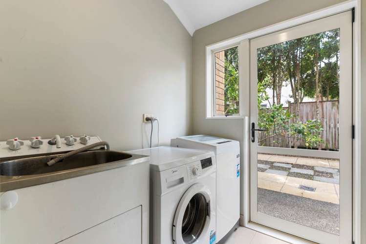 32 Coachman Drive Flat Bush_24