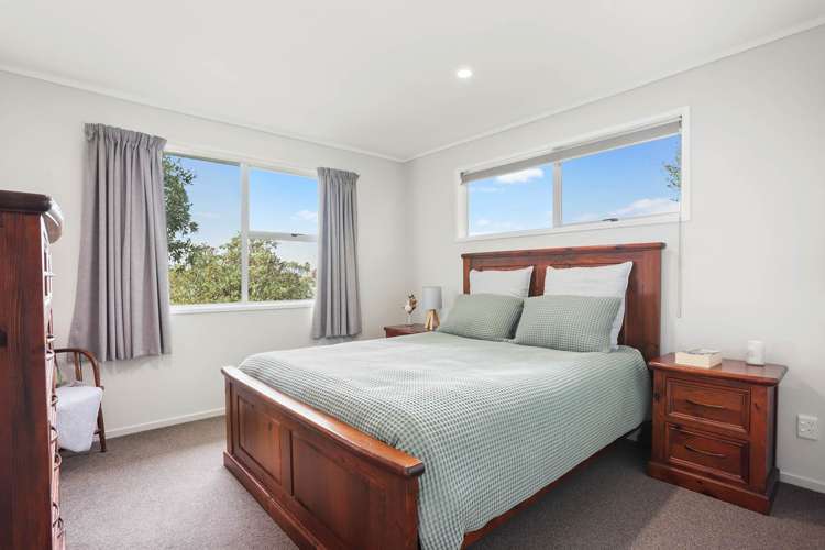 5 Karo Place Glendene_14