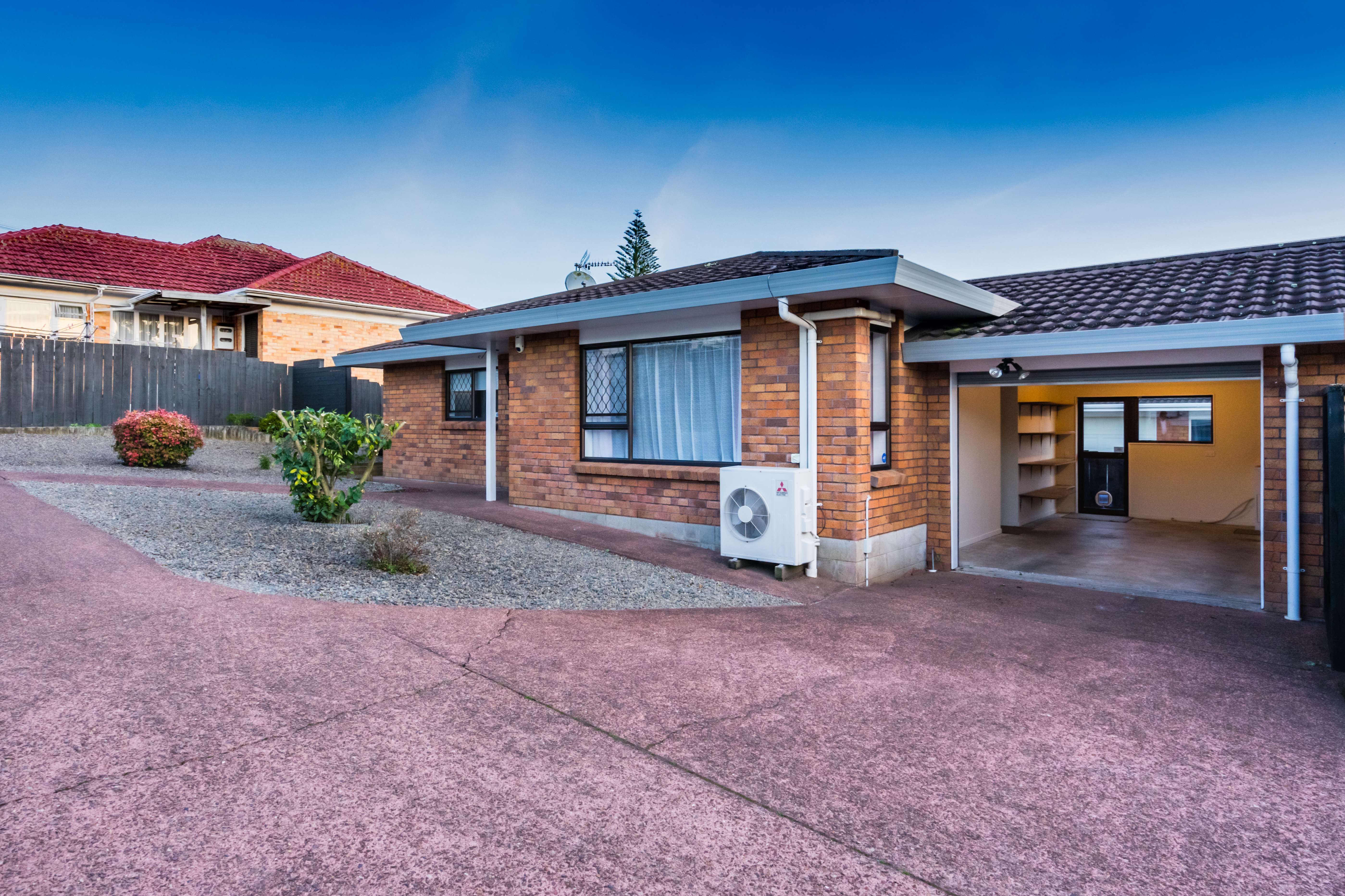 2/69 Stamford Park Rd Mount Roskill Auckland City Houses for Rent