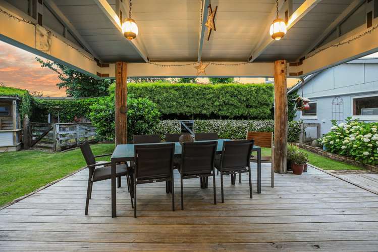 741 River Road Chartwell_23