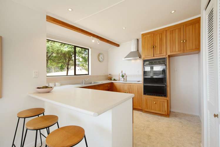 90 Ayton Drive Whitby_8