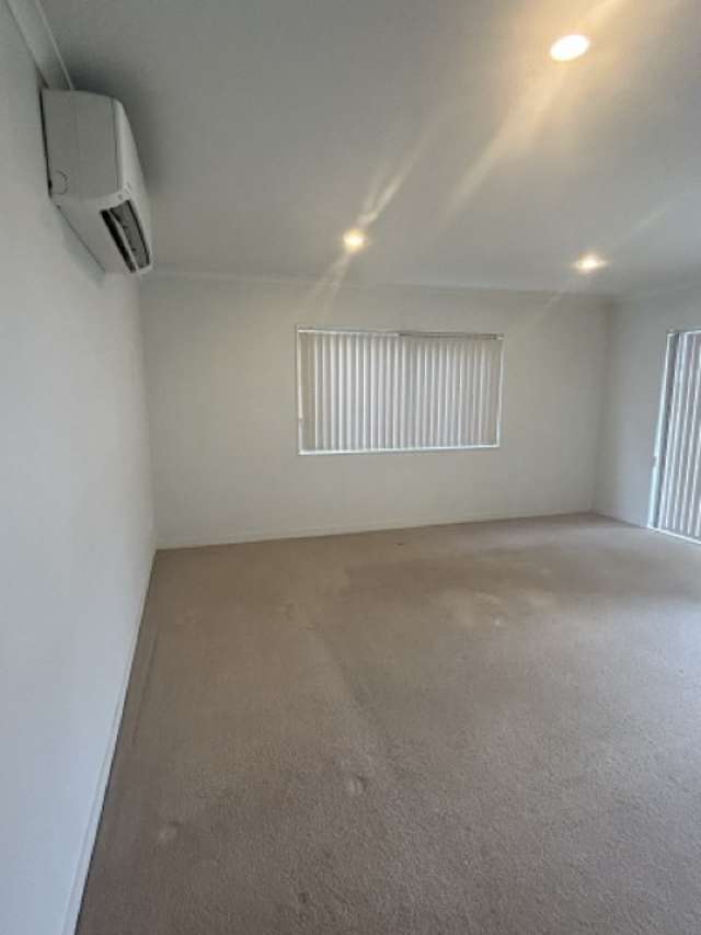 3 Joseph Street, Flat Bush_3