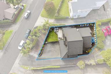 2/38 Penzance Road_4