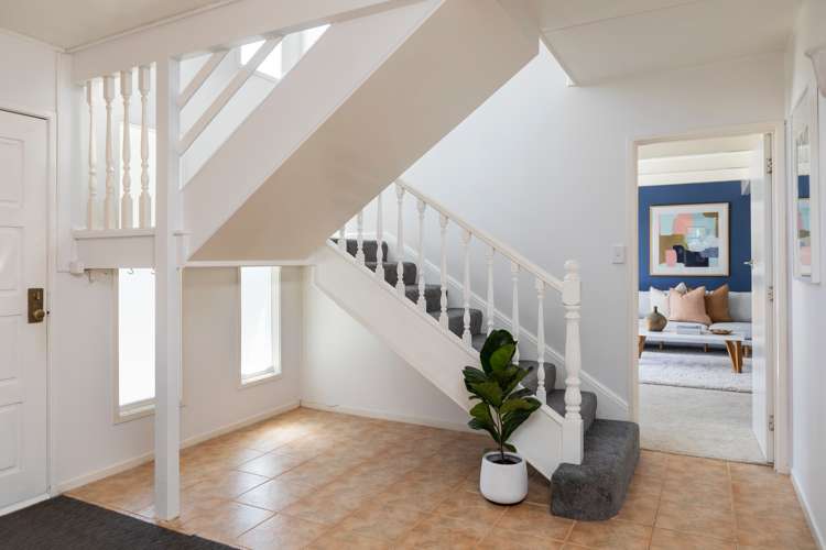 54 Cobham Crescent Kelston_11