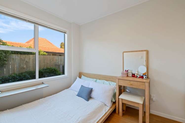2/2 Keldale Place Forrest Hill_9