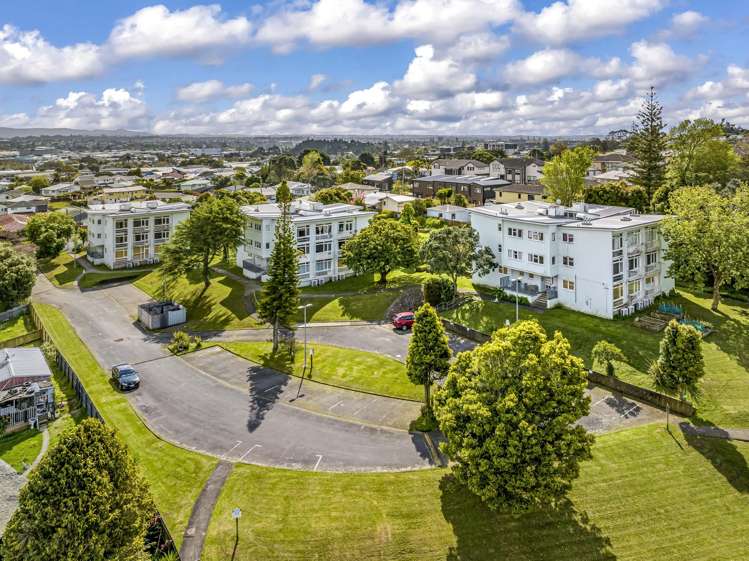 310-314 Blockhouse Bay Road Avondale_1