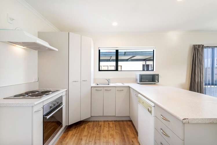 32 Churchill Avenue Manurewa_15