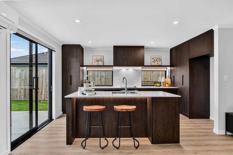 2/15 Kimbolton Street Rototuna_7