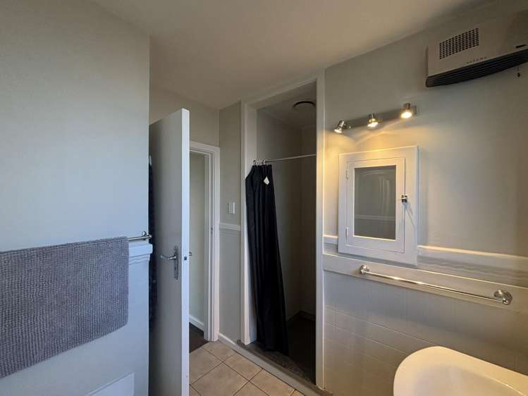 1/5 Bentley Street Russley_14