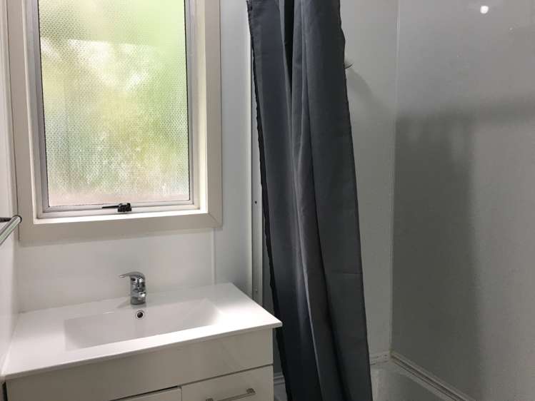 58 Chilcott Road Henderson_9