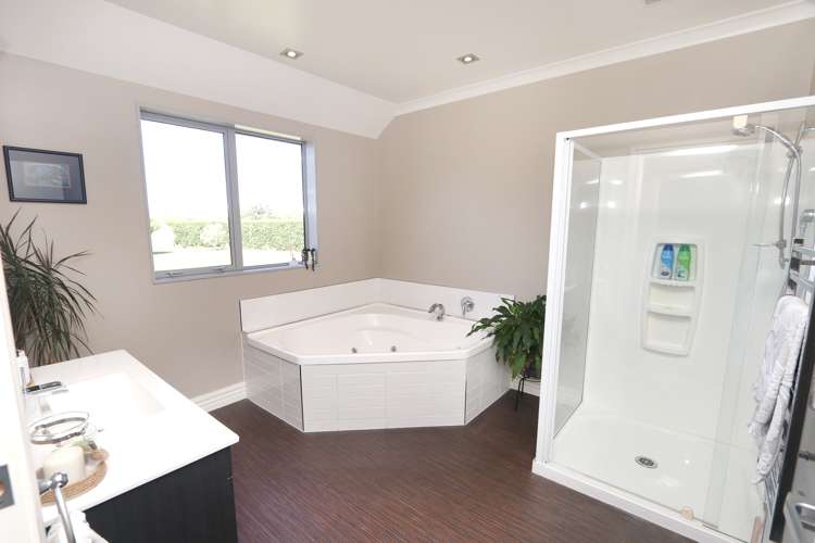 141 Milton Road South Elgin_18