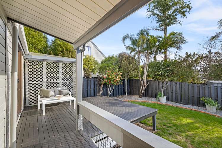 2/7 Fernbird Place Massey_22