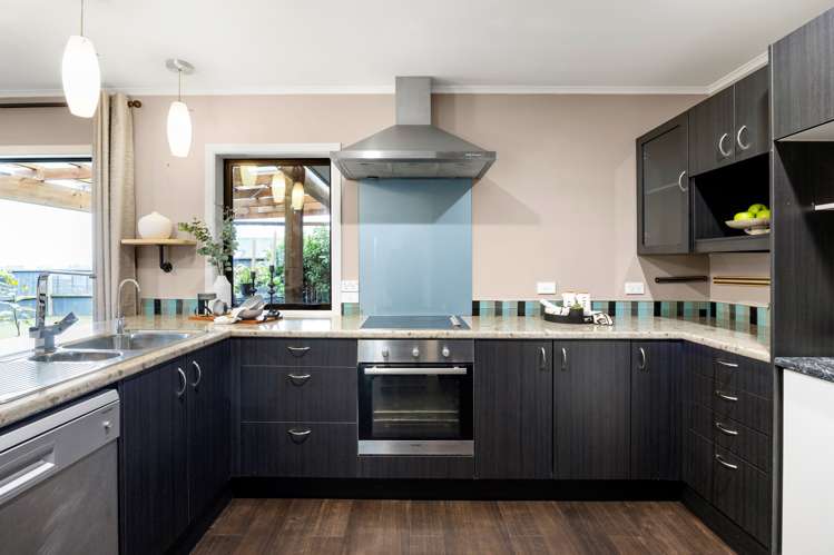 5 Ruske Place Grandview Heights_2