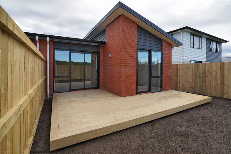 2/6 Tiro Place Rototuna North_14