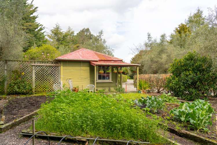 54 Tararua Drive Upper Plain_19