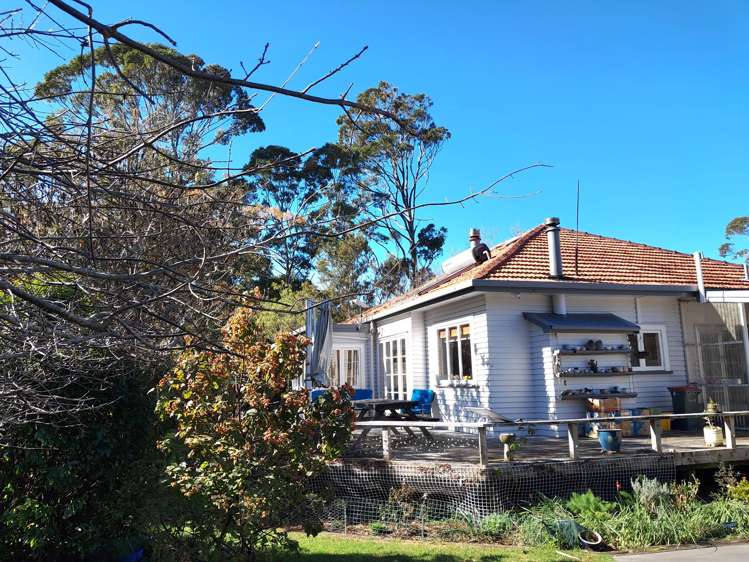 76 Medland Road Great Barrier Island_12