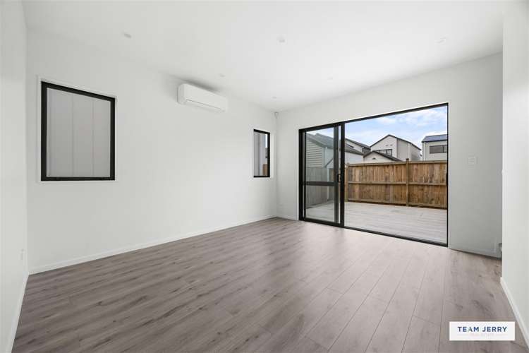 137 Grove Road_4