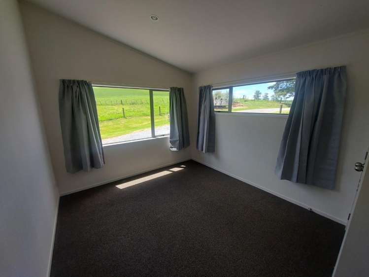 46 Blagrove Rd Poroti_5