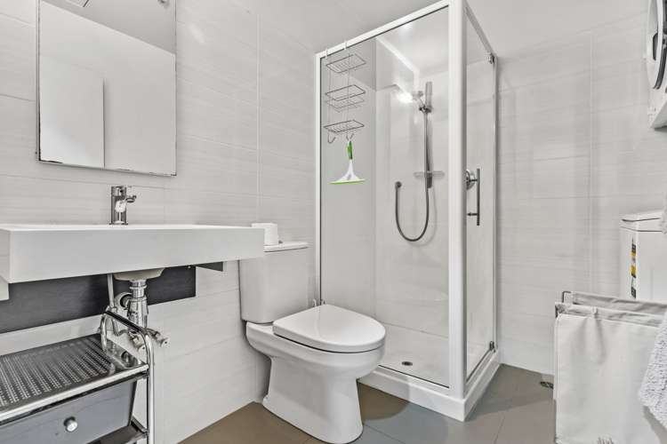 1d/10 Hobson Street Auckland Central_5