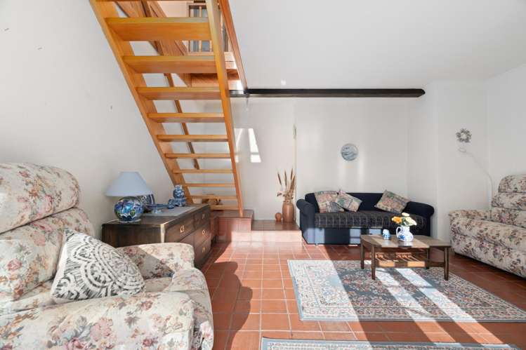 9 Saint Ronans Road Macandrew Bay_17