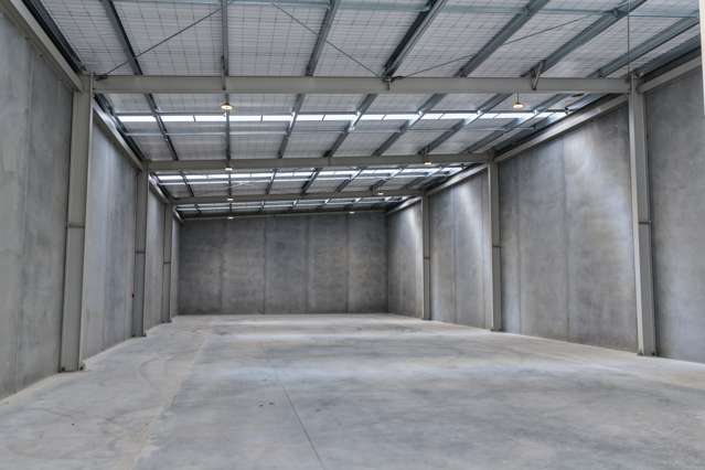 High-quality tilt slab Freehold opportunity