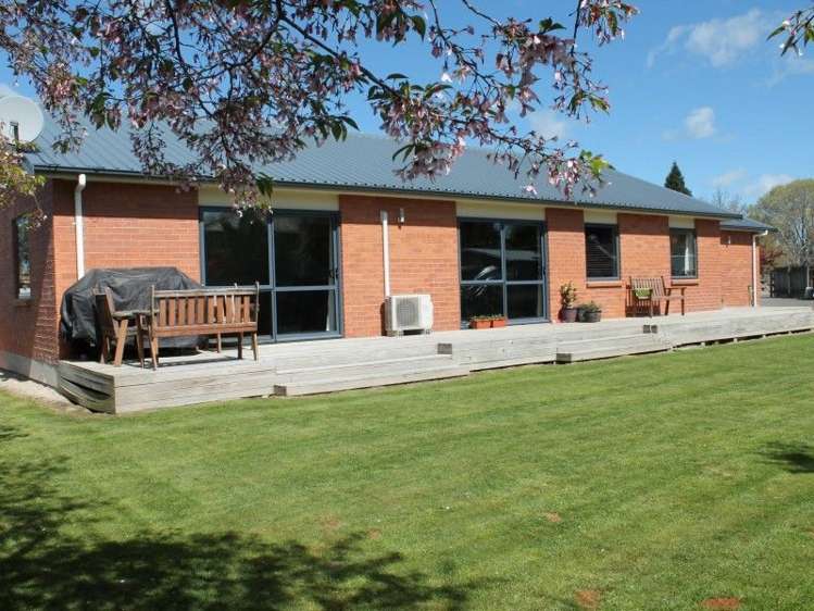 111 Great North Road Winton_6