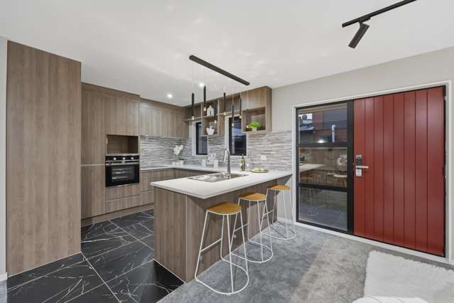 1-3/716 Massey Road Mangere_4