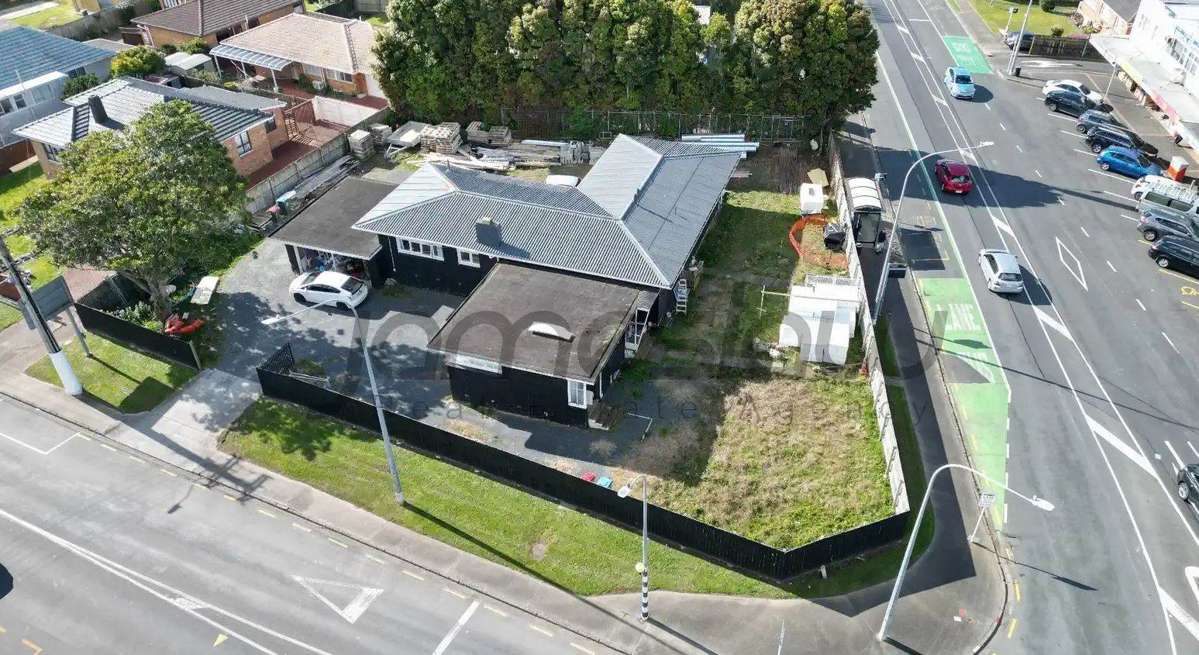 1215 Dominion Road_3