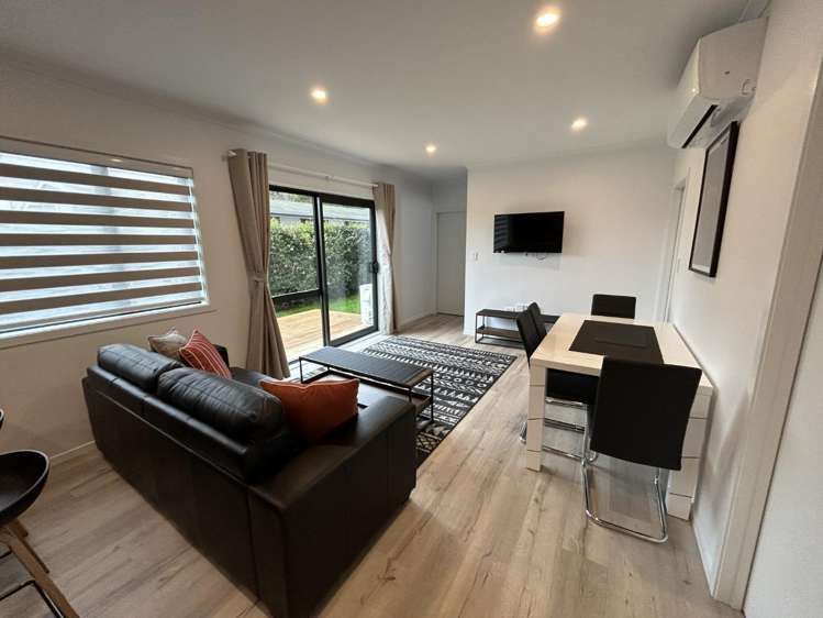 1A/23 Hibiscus Avenue Hamilton Lake_7