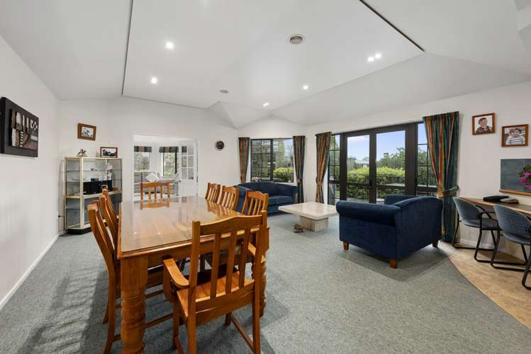 17 Malcolm Gillies Grove Totara Park_7