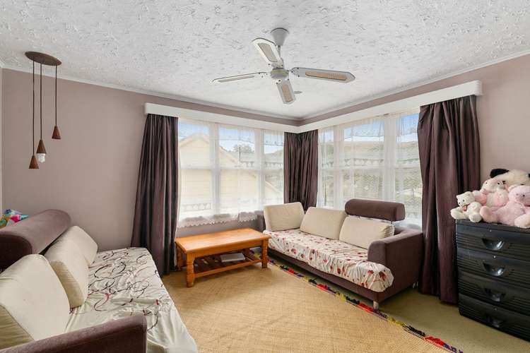 24 Thompson Grove Porirua East_1