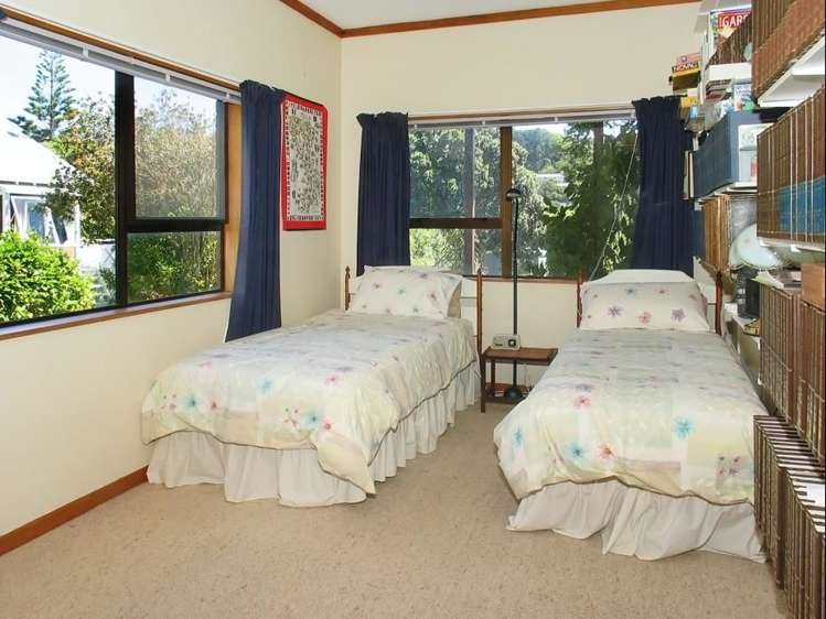8 Pukerua Beach Road Pukerua Bay_14