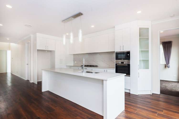 35 Rosewell Crescent Flat Bush_5