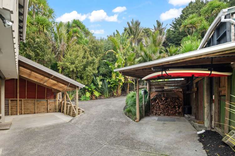 10 Raroa Terrace Waiatarua_26