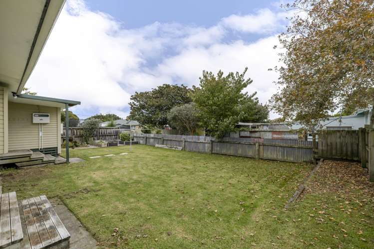17A Carey Street Waitara_23